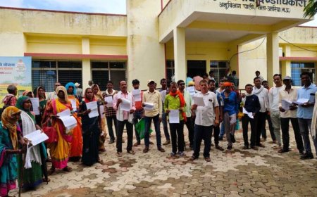 रमा सीमेंट को सतही अधिकार देने के विरोध में किसानों का प्रदर्शन