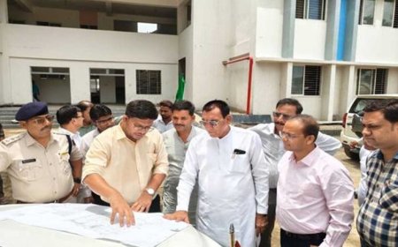 ब्यावरा के शा.सांदीपनि उ. मा. विद्यालय के निर्माणाधीन भवन का राज्यमंत्री  पंवार ने किया निरीक्षण, समयबद्ध निर्माण के दिए निर्देश