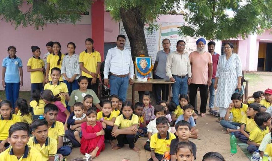 शासकीय माध्यमिक विद्यालय ओडपुरा में डाँ अब्दुल कलाम जी की पुण्यतिथि पर किया नमन