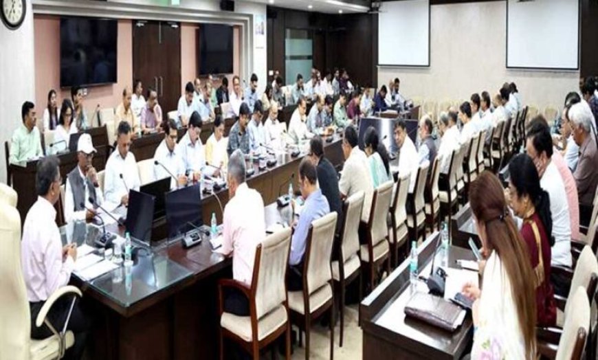 नागरिकों को लोक सेवाओं का प्रदाय नियत समयावधि में सुनिश्चित करें : मुख्य सचिव  बर्णवाल