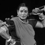लोककला-की-अमर-स्वर-सरिता-को-राजकीय-सम्मान:-पद्म-विभूषण-तीजन-बाई-को-अश्रुपूरित-विदाई