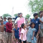 सपेरा-बस्ती-के-बच्चो-ने-खेली-बाल-अधिकारों-पर-सांप-सीढ़ी